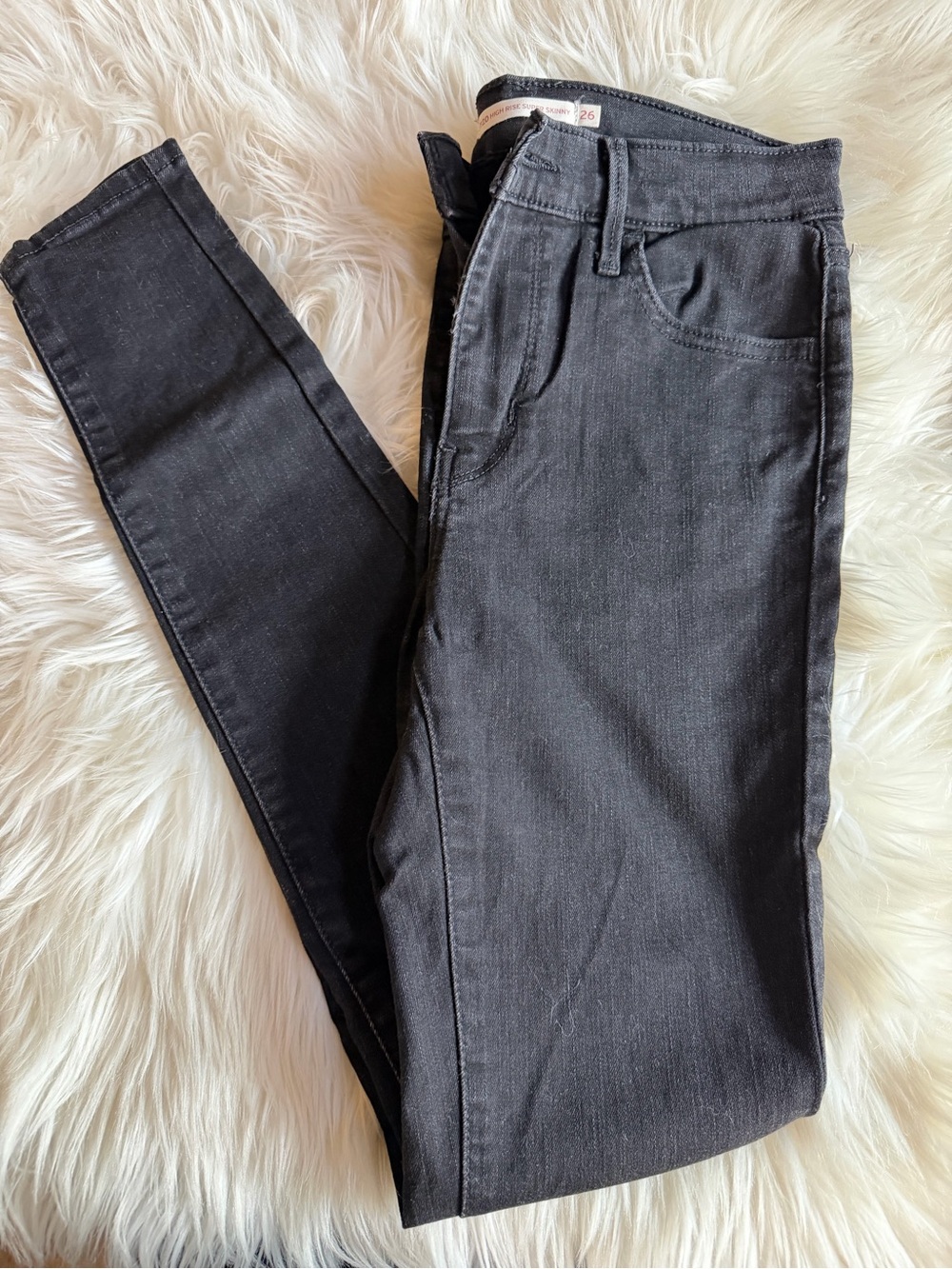 Women's Black Levi’s 720 Super High-Rise Skinny Jeans